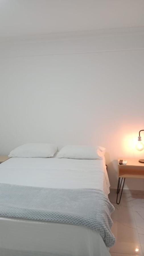 Hotel Aeropuerto Cartagena Kültér fotó